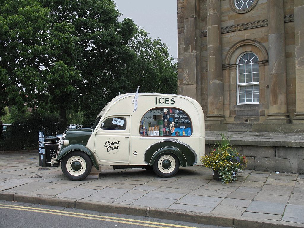 Ice Cream Van, York, North Yorkshire, England | © Spencer Means/Flickr