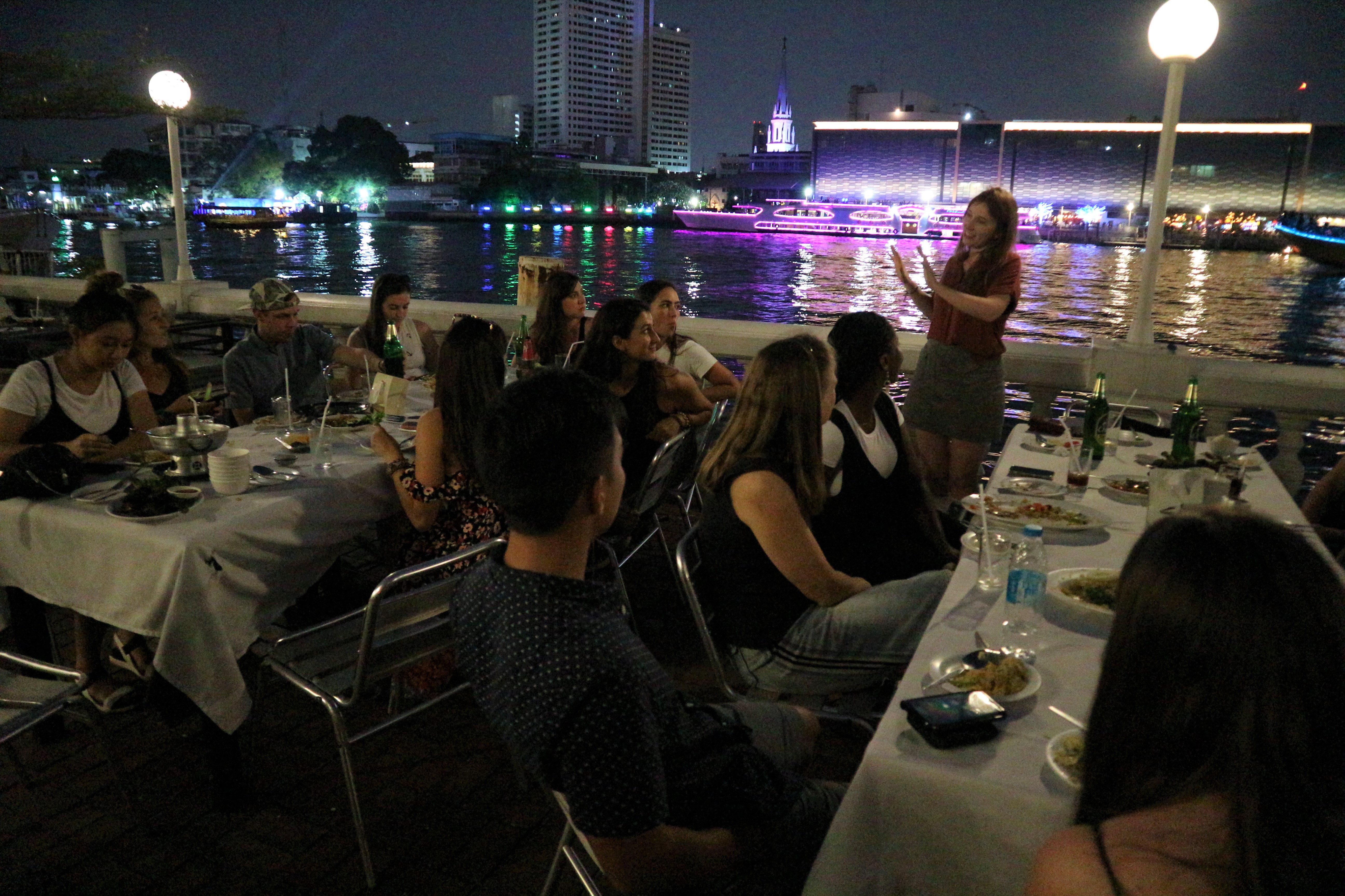 A cultural evening out in Bangkok with our Thailand teachers | © myTEFL